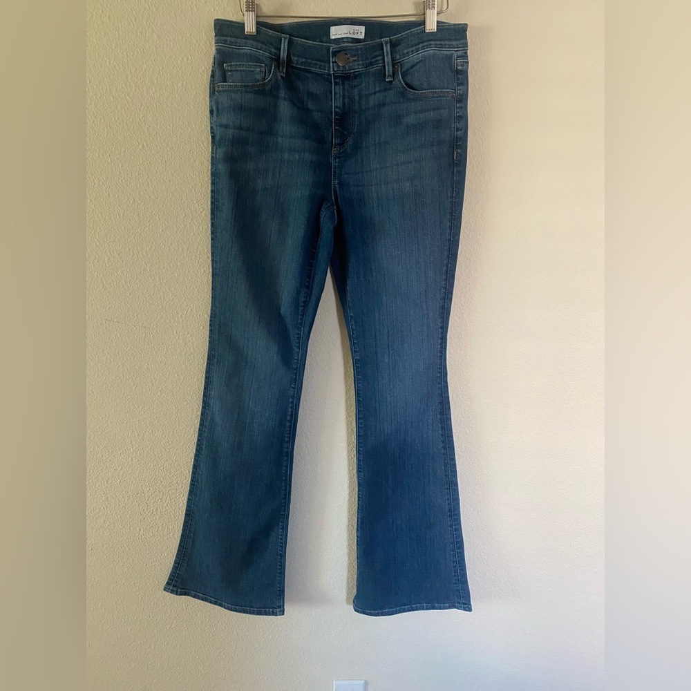 Loft Women’s Medium Blue MidRise Boot Cut Stretch Jeans Size 30/10